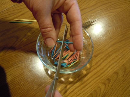 Gumdrop Wreath - how to cut toothpicks